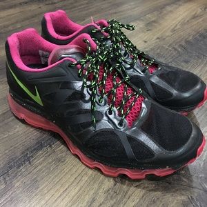 NIKE AIRMAX SIZE 8